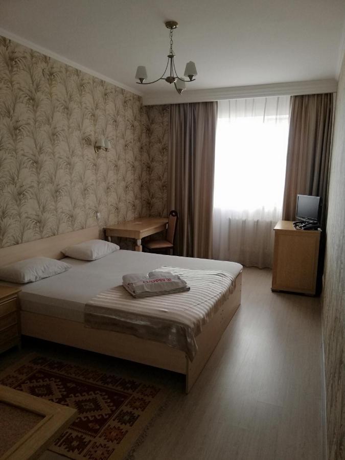 Hotel O Azamat Astana Exterior foto