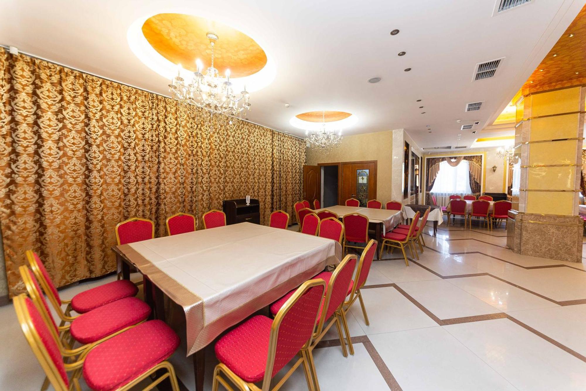 Hotel O Azamat Astana Exterior foto