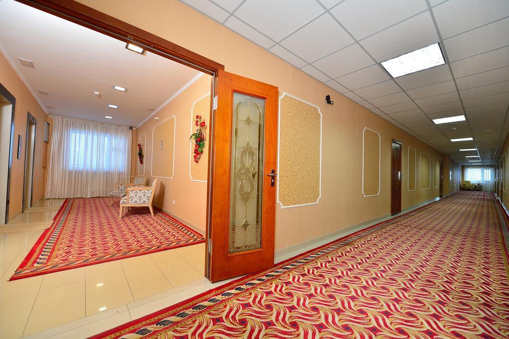 Hotel O Azamat Astana Exterior foto