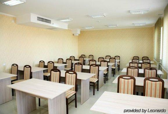 Hotel O Azamat Astana Business foto